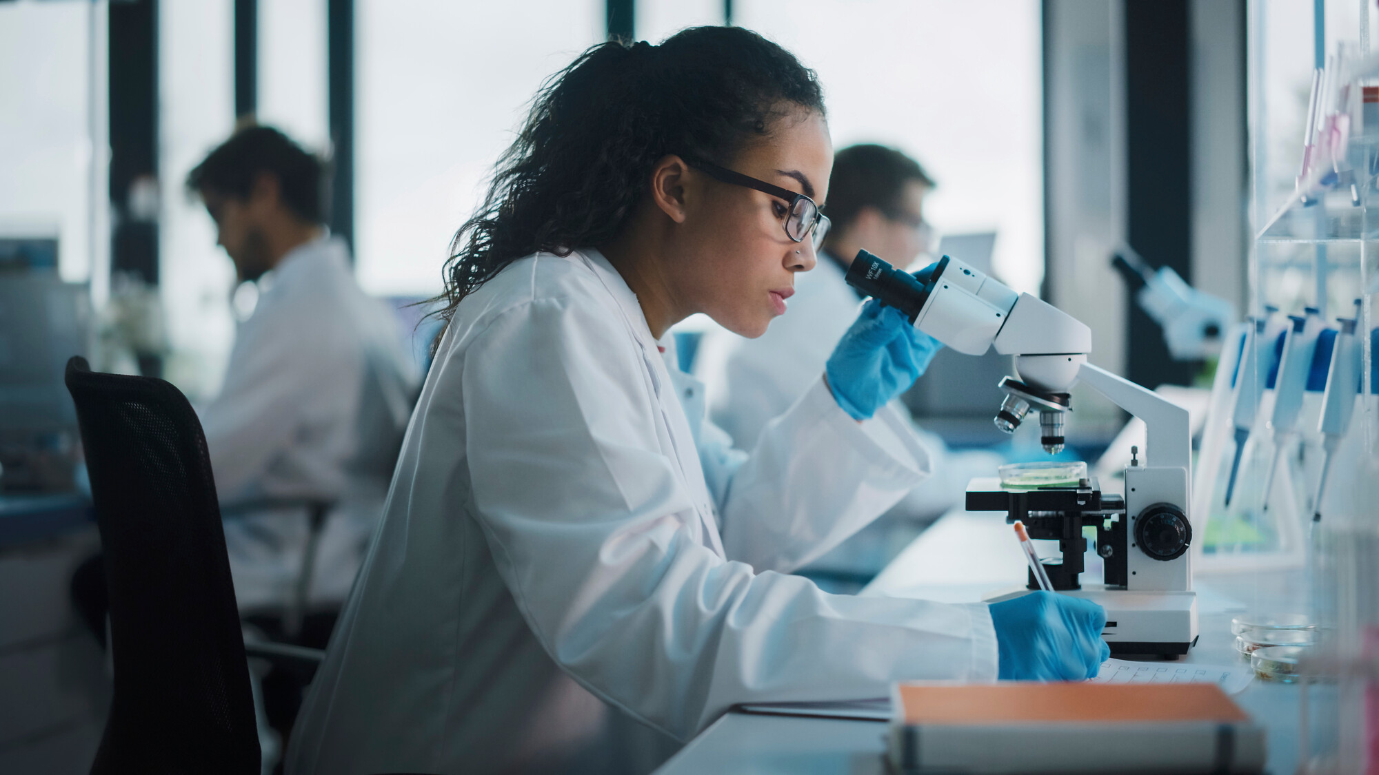 Scientist in lab.